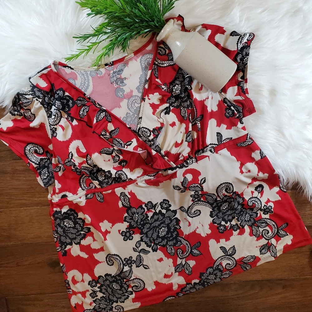 LANE BRYANT Red Floral V Neck Top | 18-20